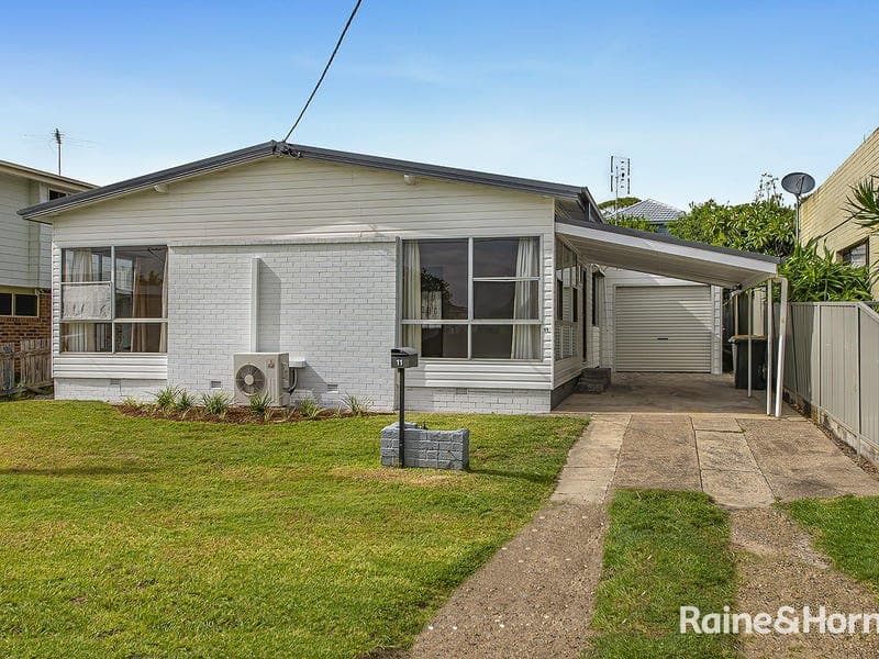 11 Thompson Street, Belmont South