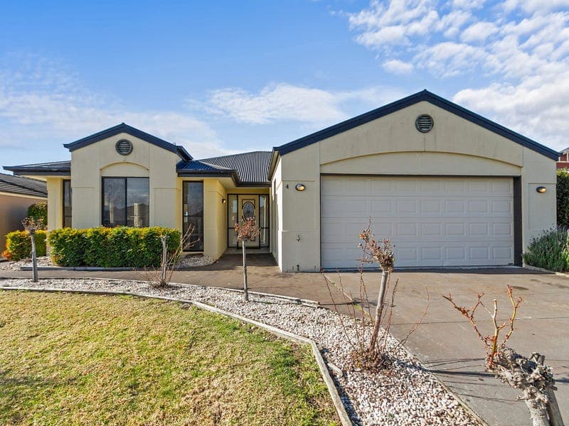 4 Federation Court, Eastwood