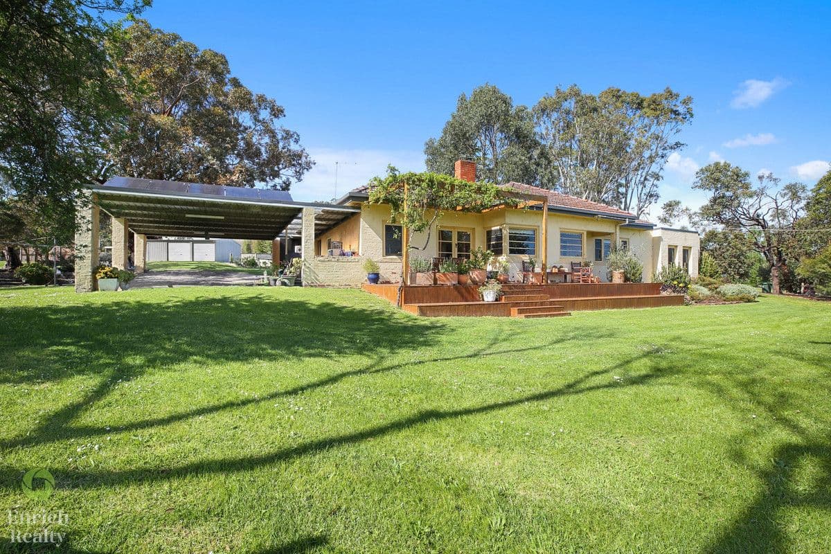 33 Melaleuca Drive