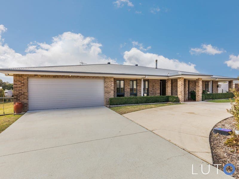 20 Ray Donnelly Street, Uriarra Village