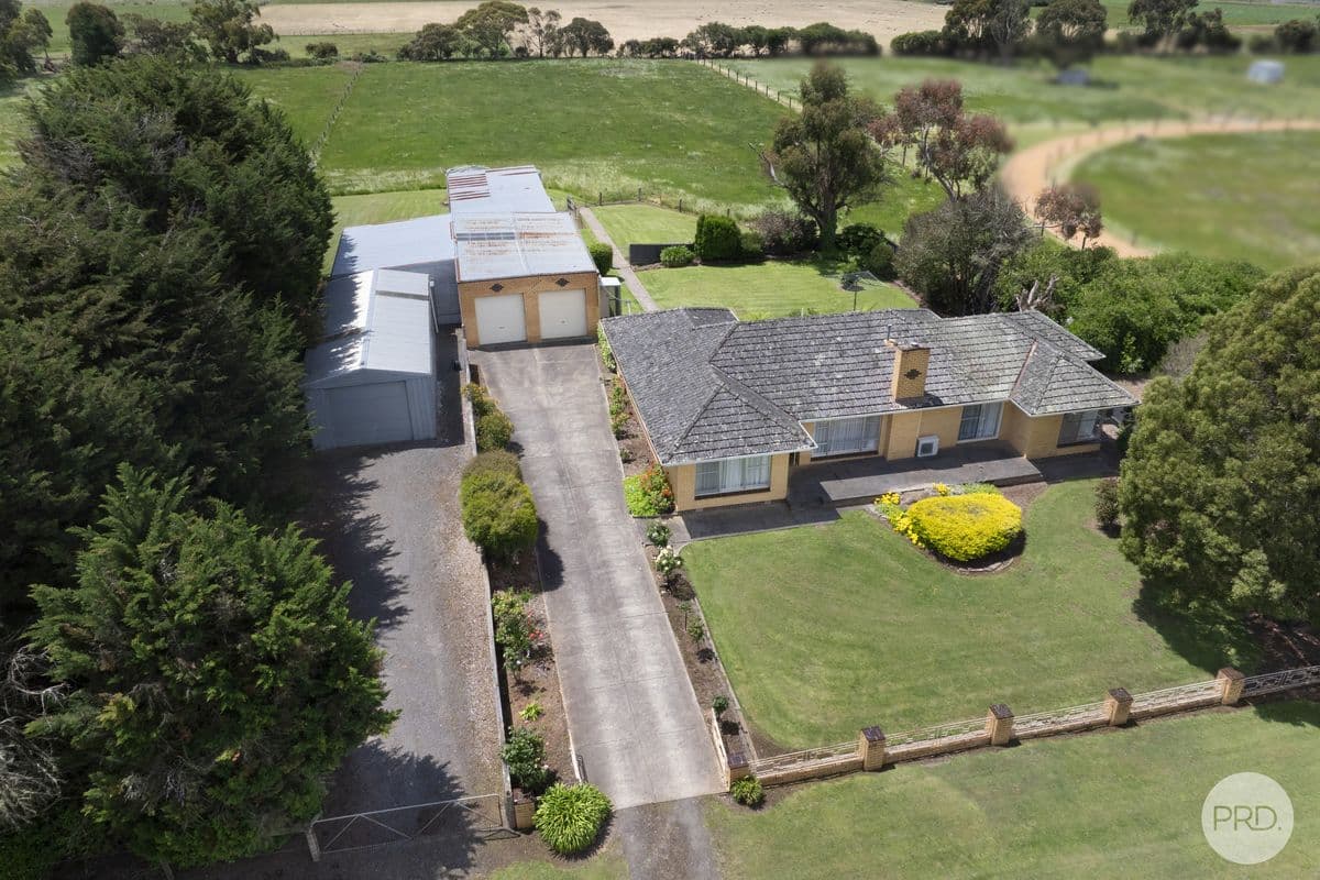 32 Cummins Road