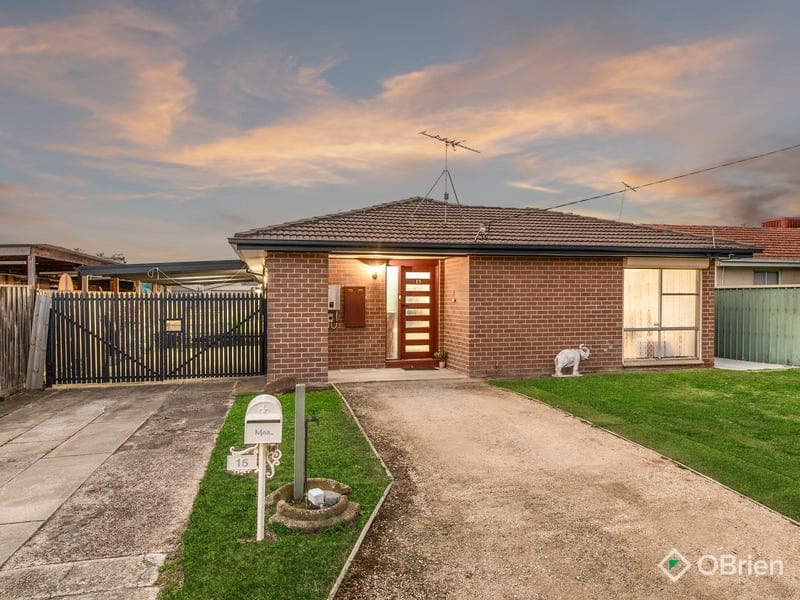 15 Hardy Street, Mornington