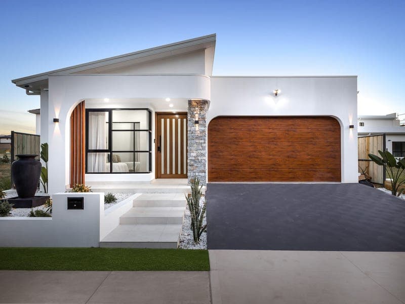 220 Mount Carmel Drive, Box Hill