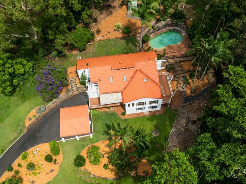 8 McIntosh Road, Chilcotts Grass