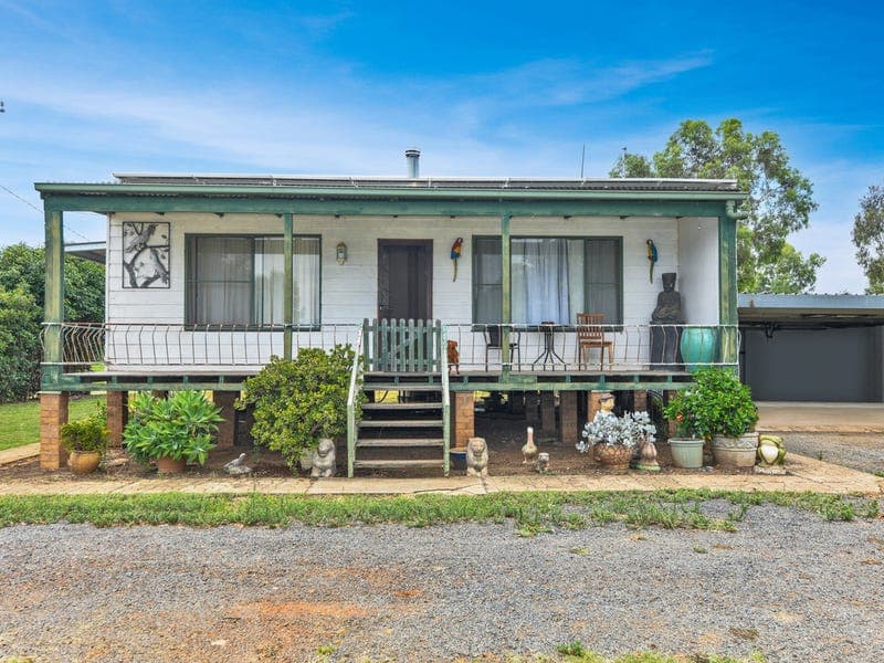 18-20 Breeza Street, Carroll