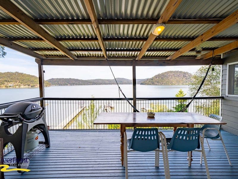 1438 Hawkesbury River, Cogra Bay