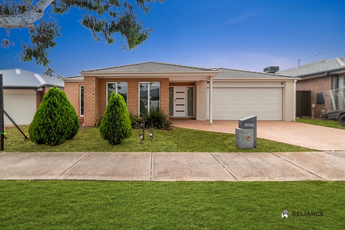 17 Tourmaline Drive