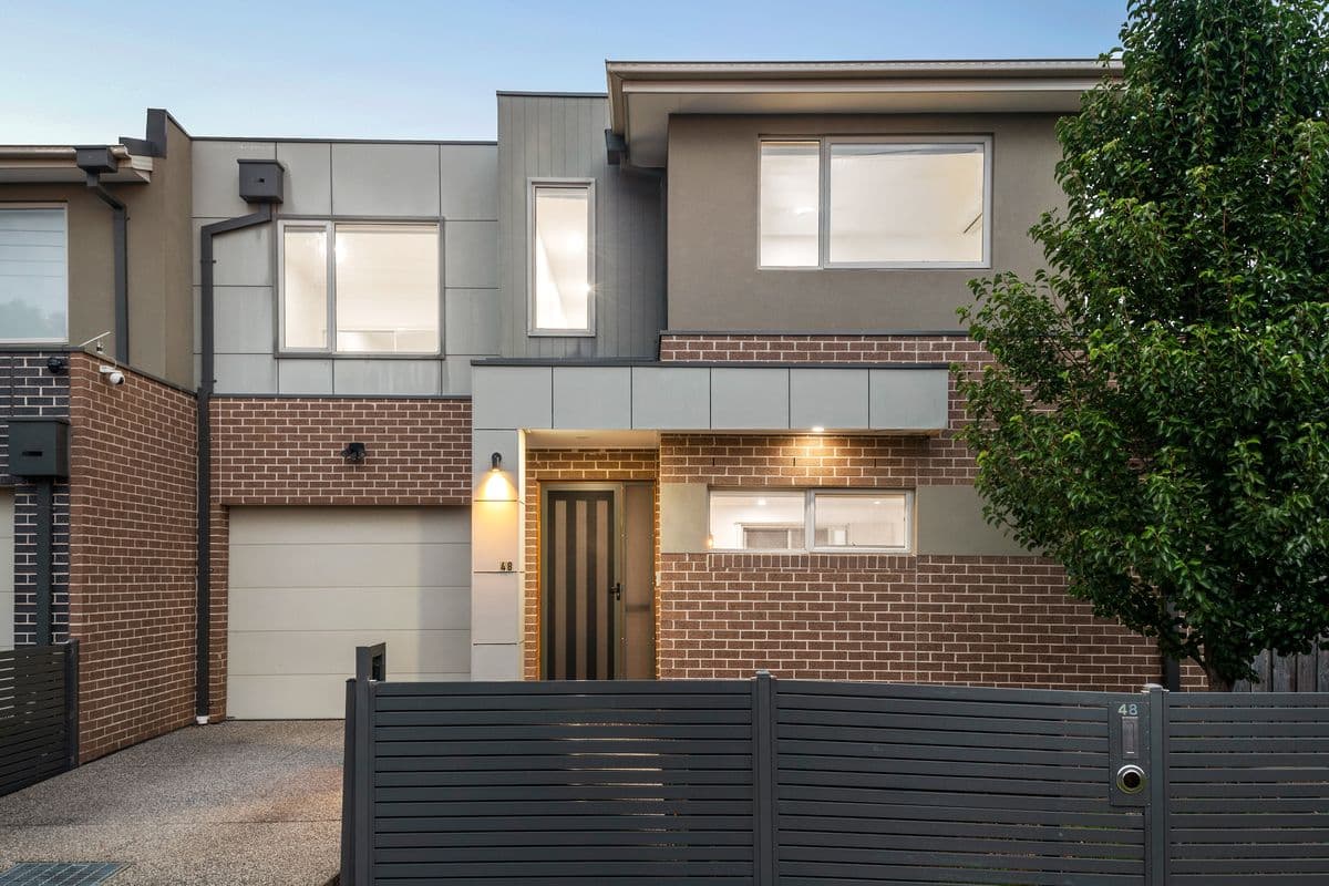 48 Bruce Street