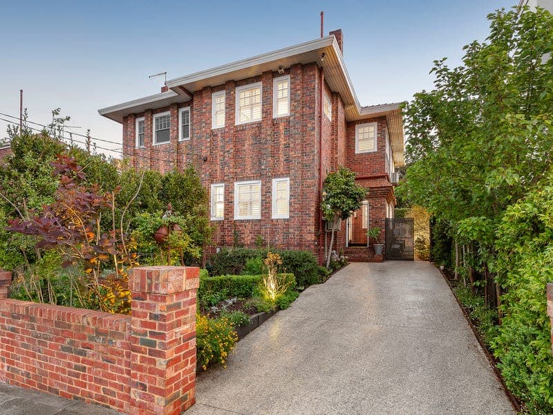 28 Bruce Street, Toorak