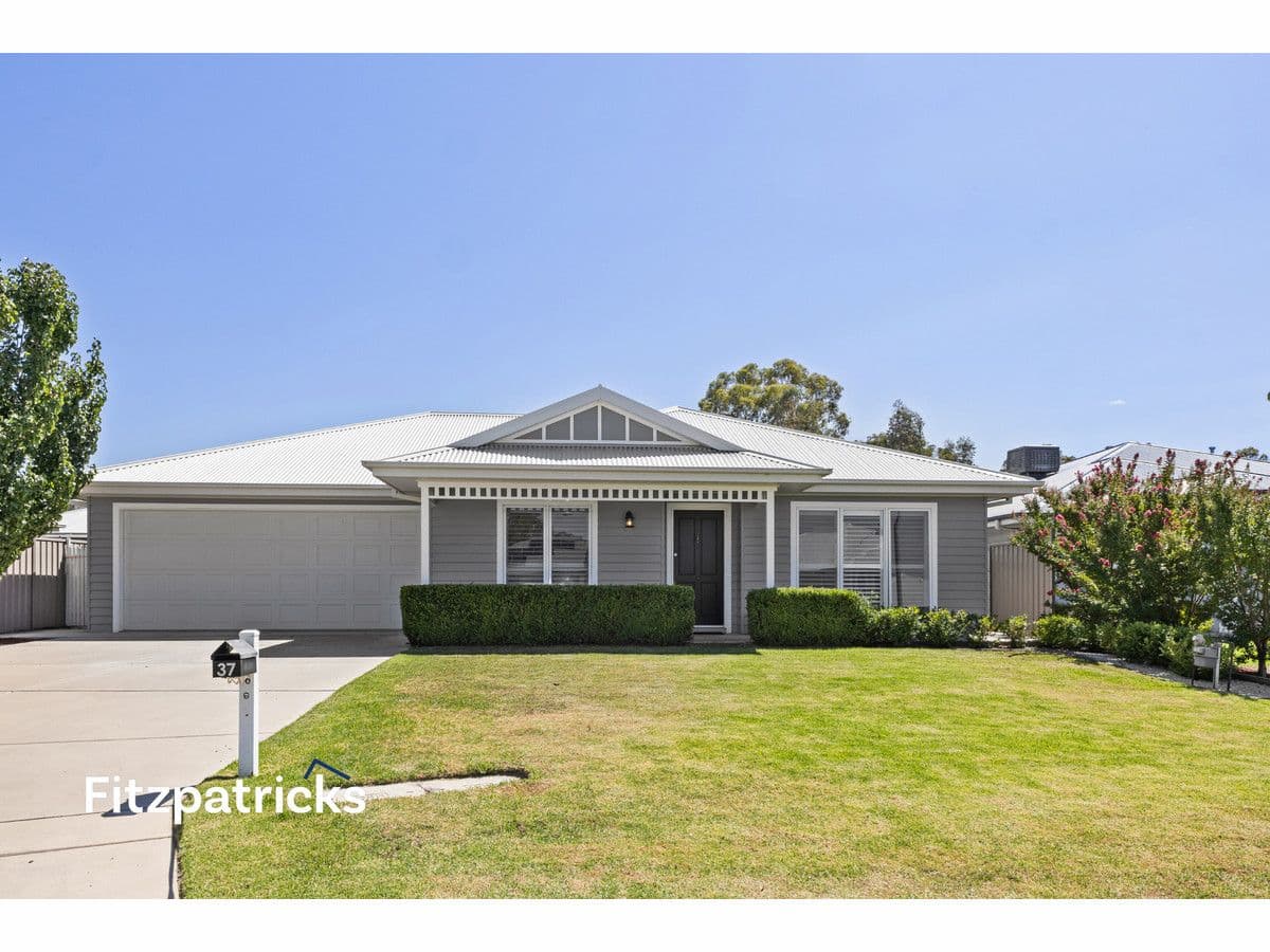 37 Bradman Drive