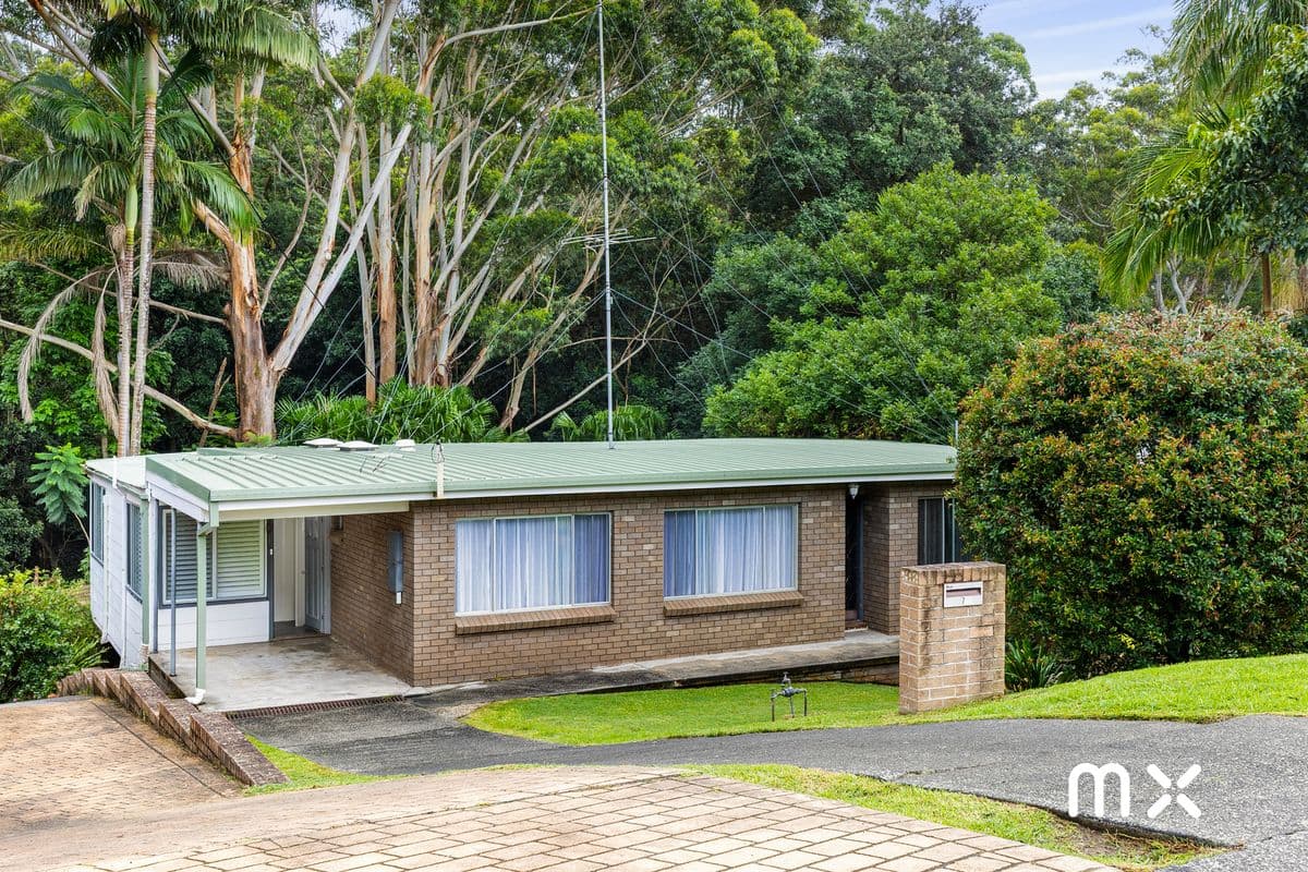 7 SANDHURST STREET