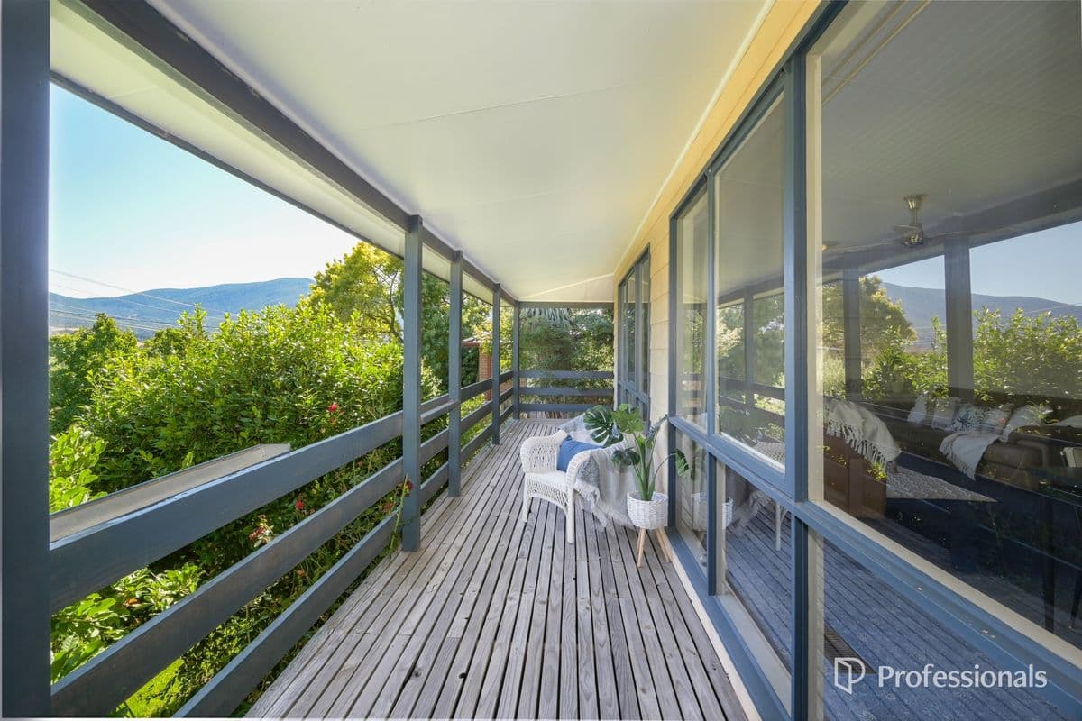 38 Alpine Boulevard