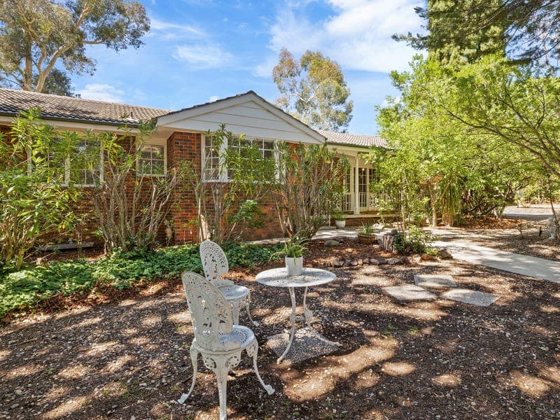 3 BERTEL CRESCENT
