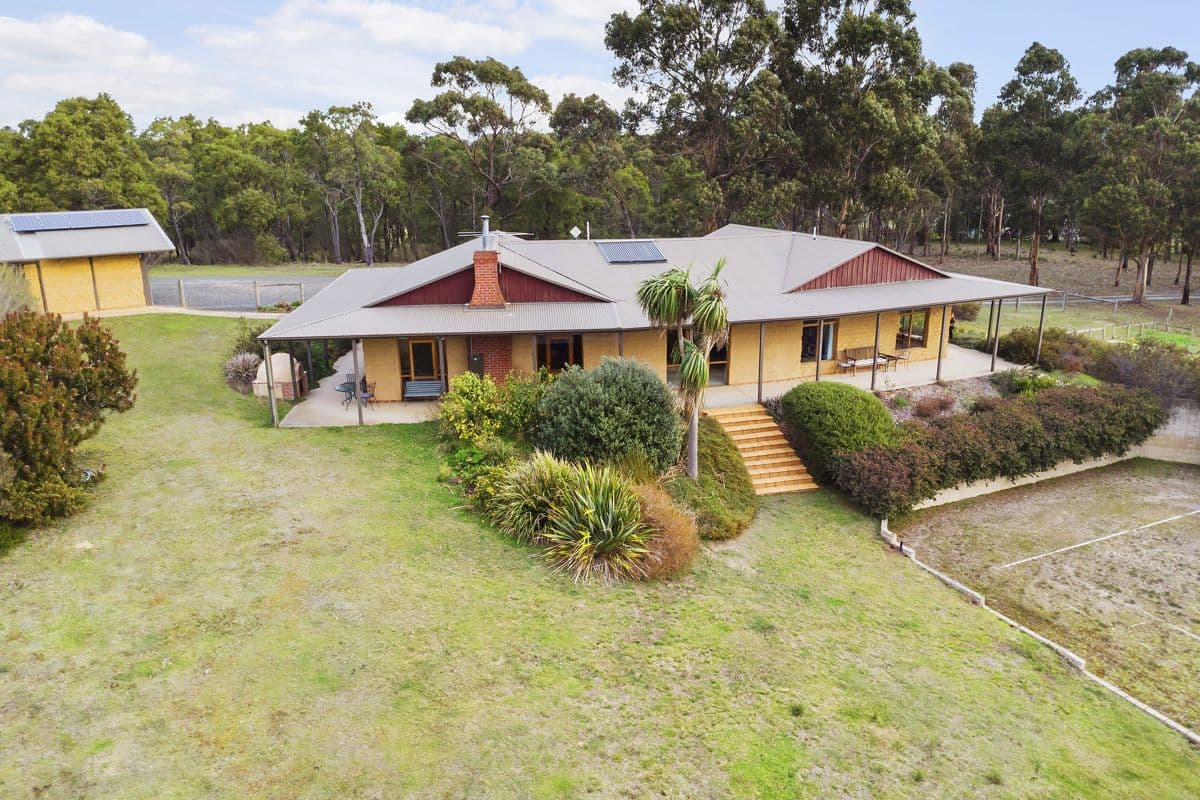 303 Sandys Hill Road