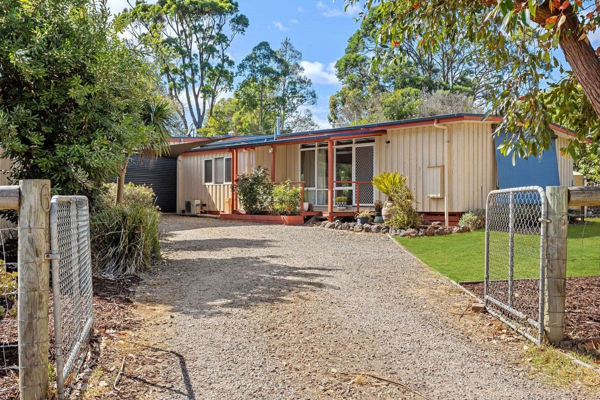 6 Koala Court