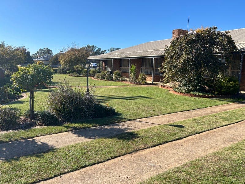 76-78 High Street, Navarre