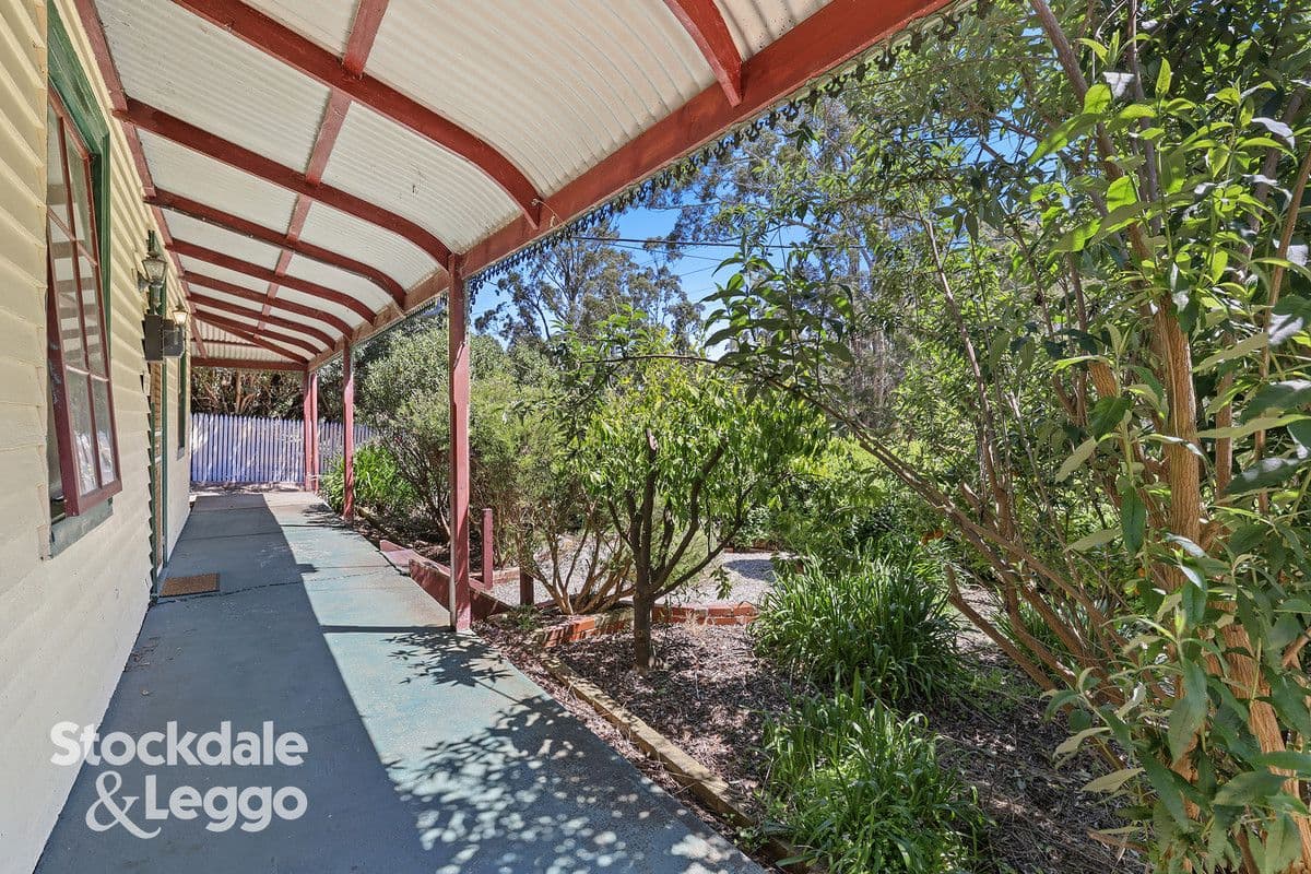 17 TARWIN STREET