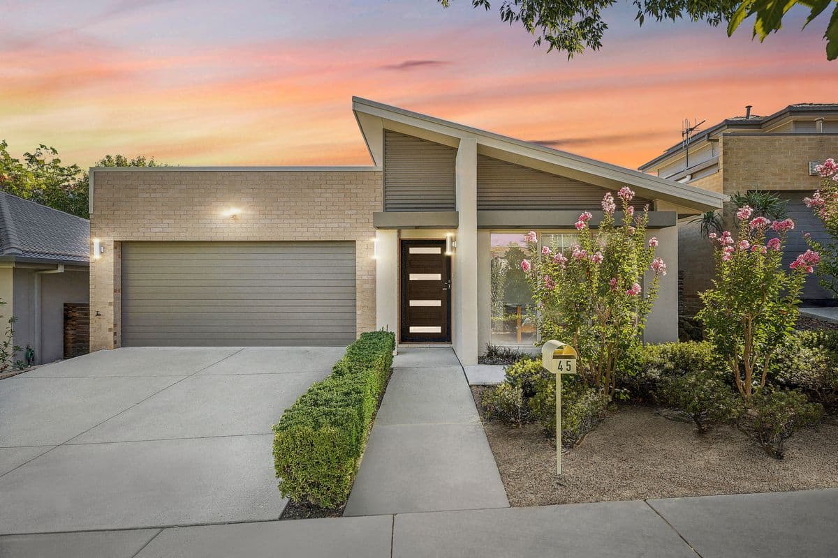 45 Beveridge Crescent