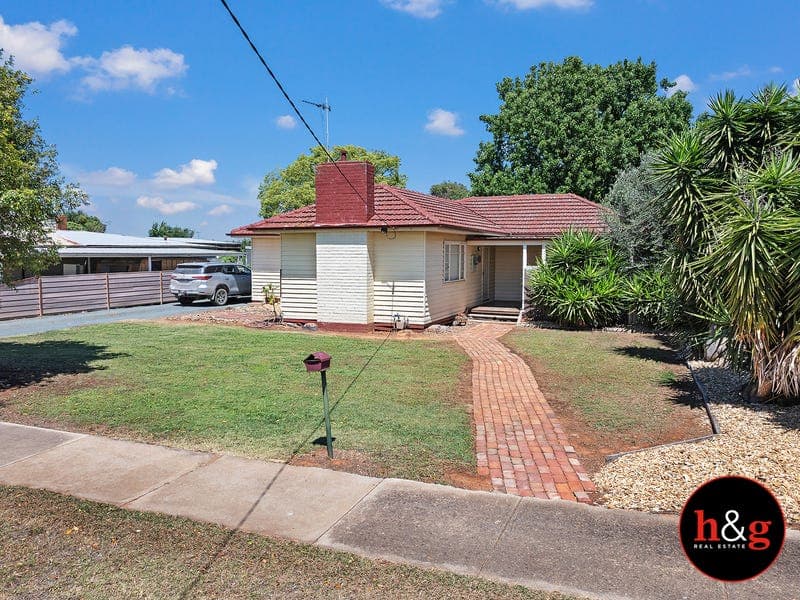 72 WAVERLEY AVENUE