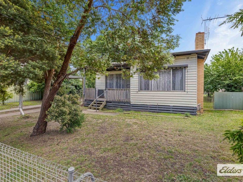 64 Barnes Street, Stawell