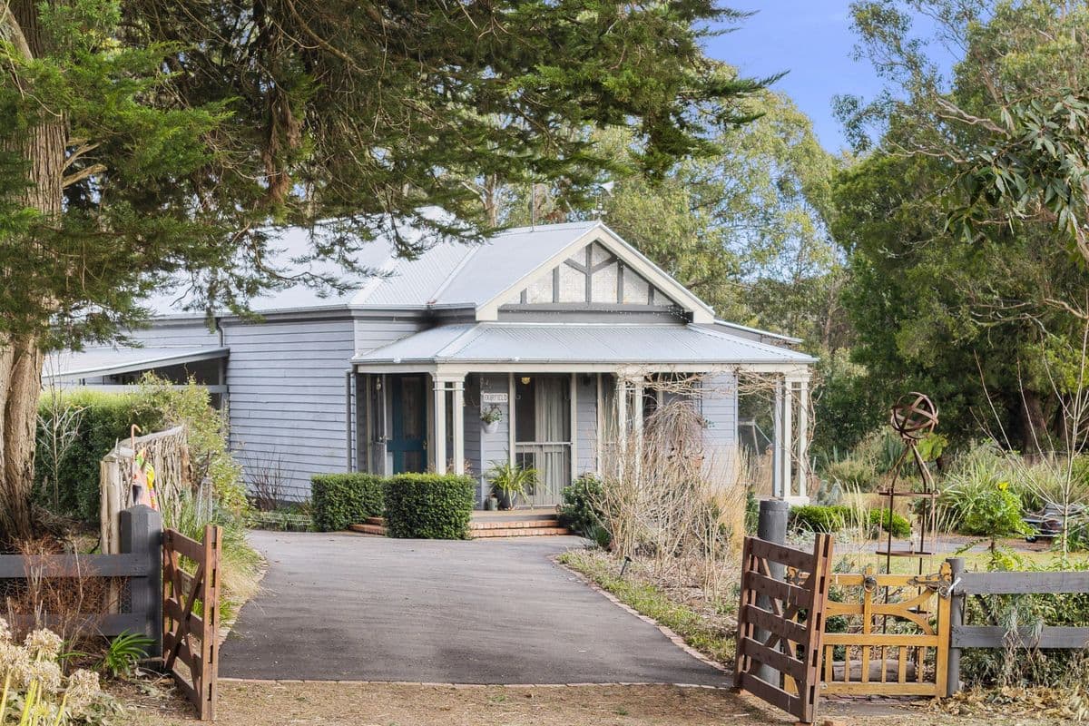 4 Tram Street