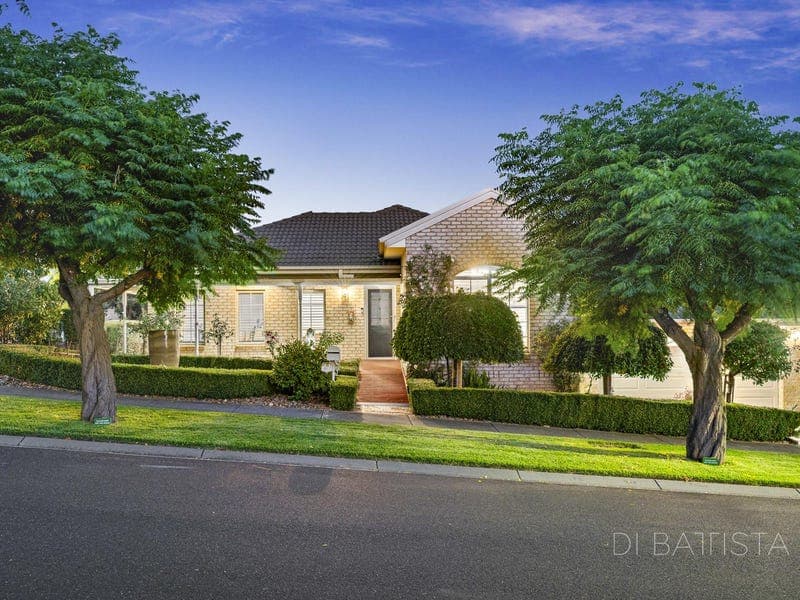 10 Maccoll Street, Craigieburn