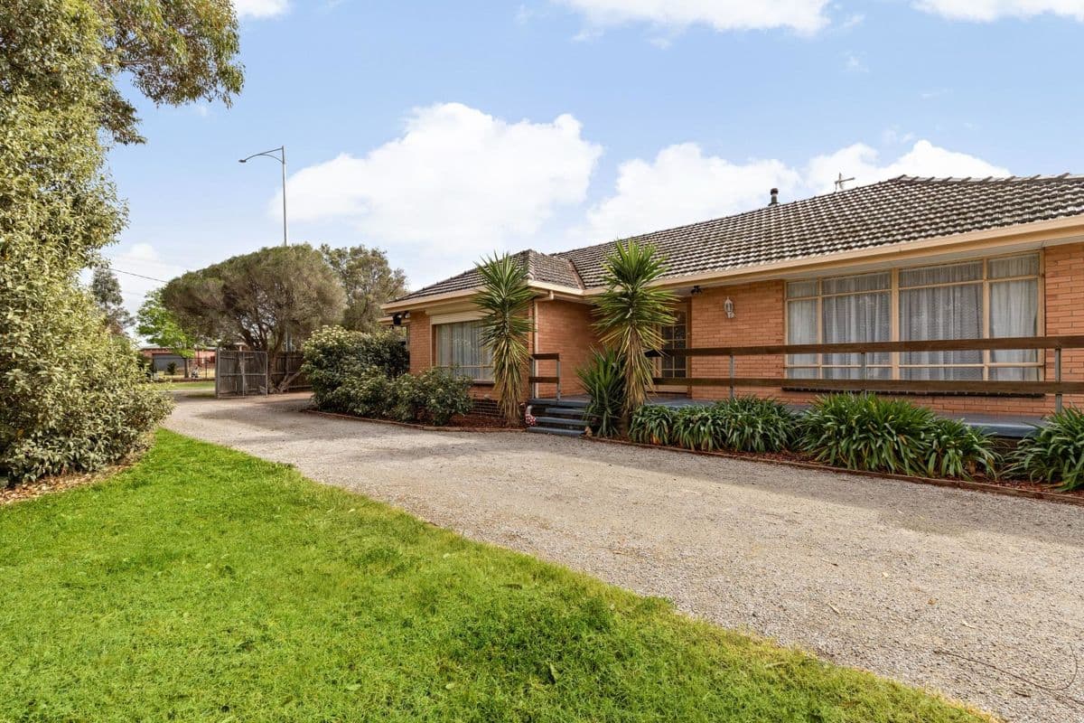 20 Oakbank Road