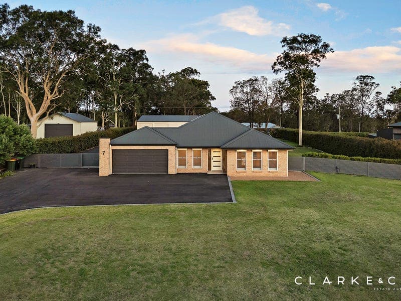 7 Pyrus Avenue, Branxton