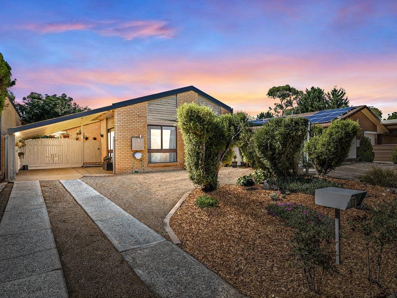 15 Beattie Crescent