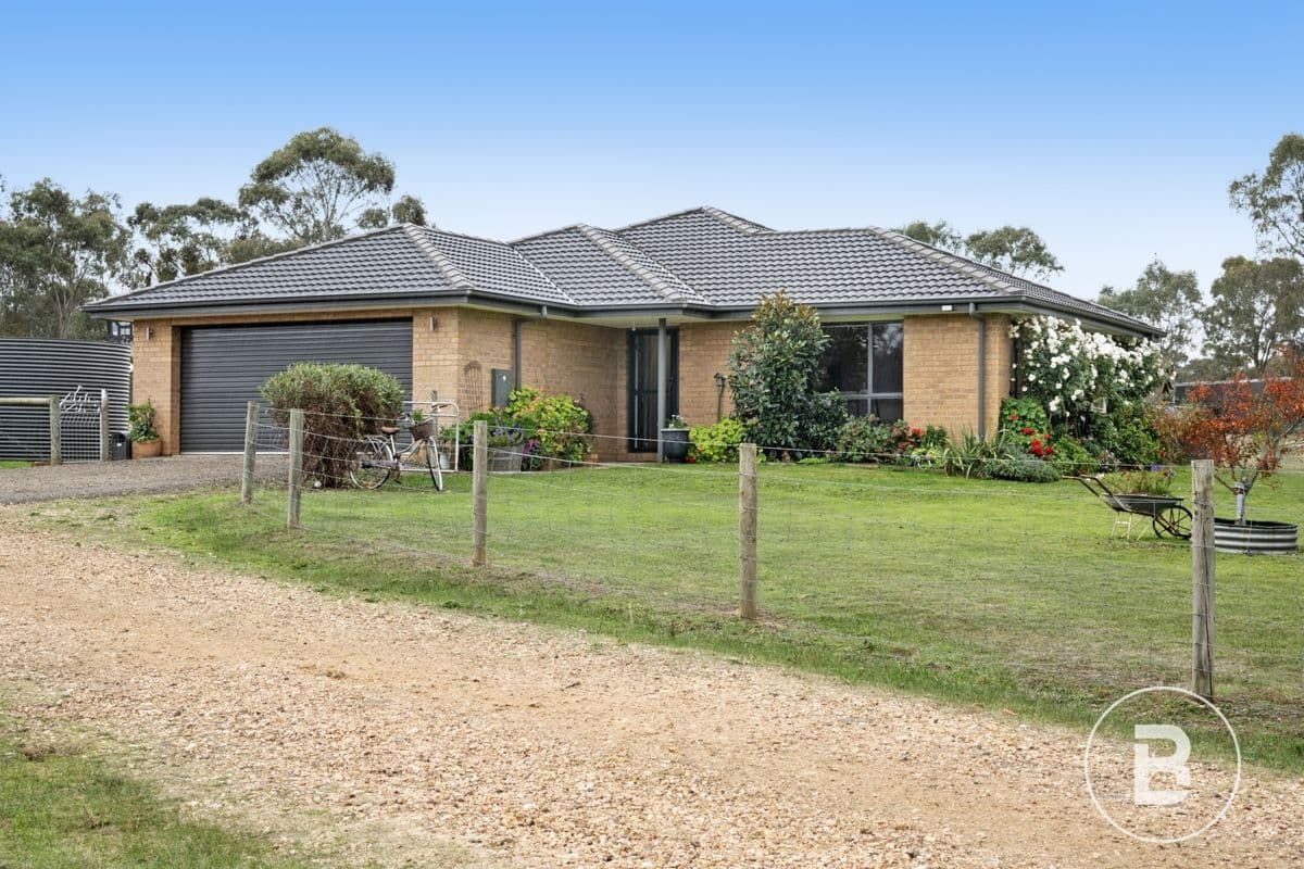 11 Lacy Street