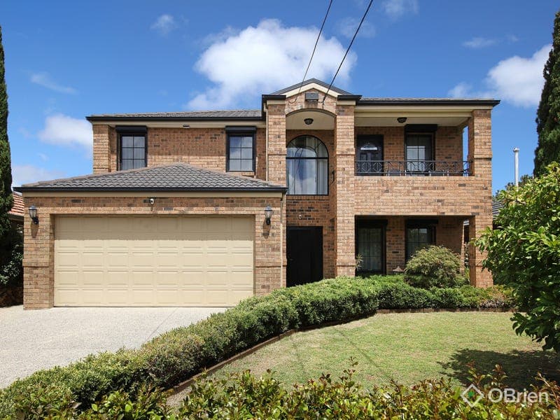 8 Bossington Street, Oakleigh South