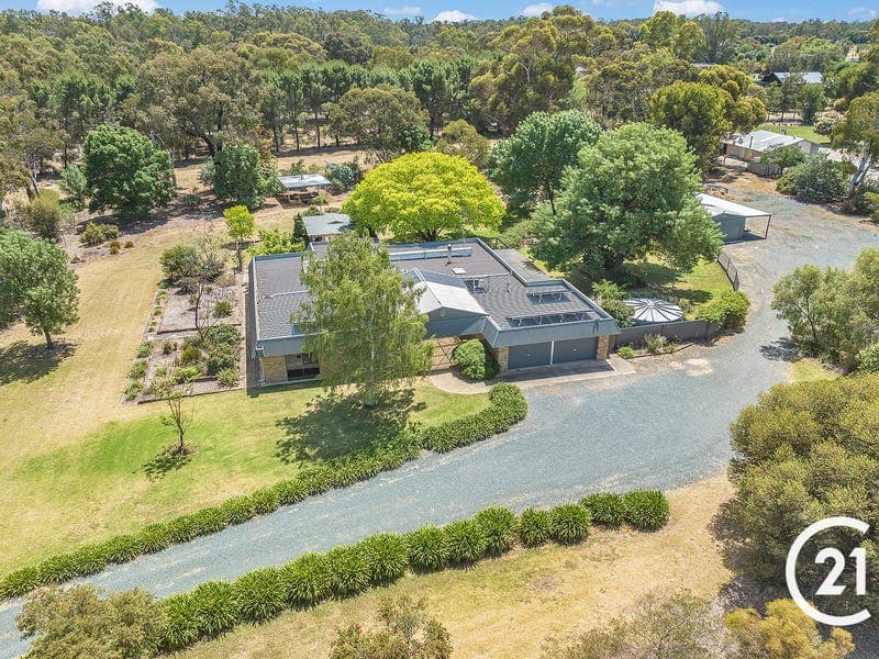 99 Bangerang Road, Echuca Village