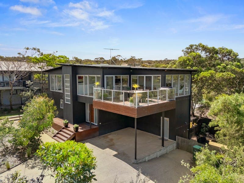 33 Tenth Avenue, Anglesea