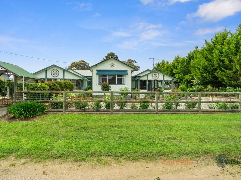 4 Macadam St