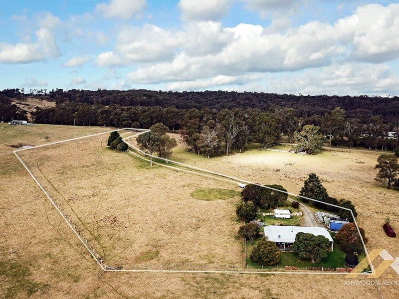 110 Hollingsworths Rd