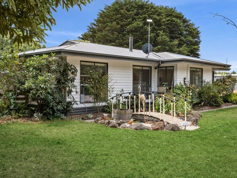 585 Tomahawk Creek Road