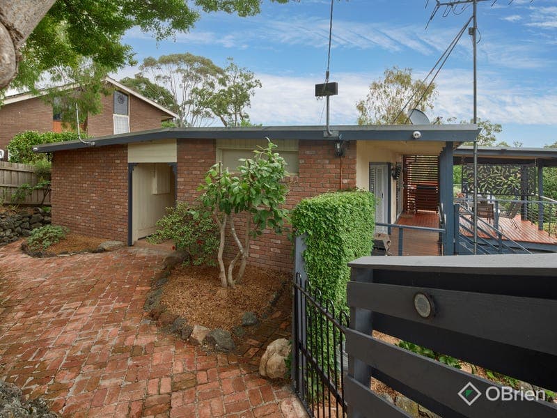 35 Smallburn Avenue, Newborough