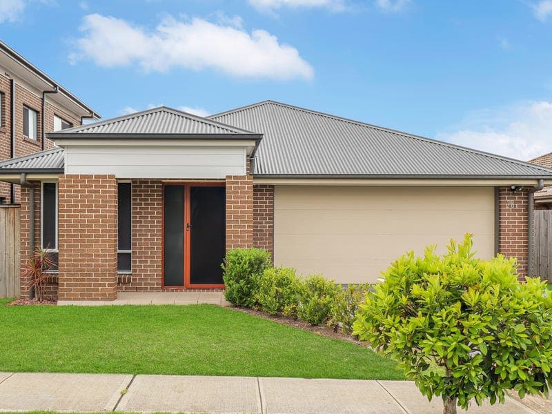 28 Coronato Parade, Colebee