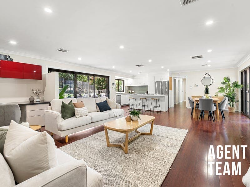 27 Kinchela Crescent, Latham