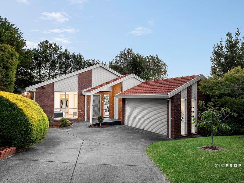 11 VERDI COURT
