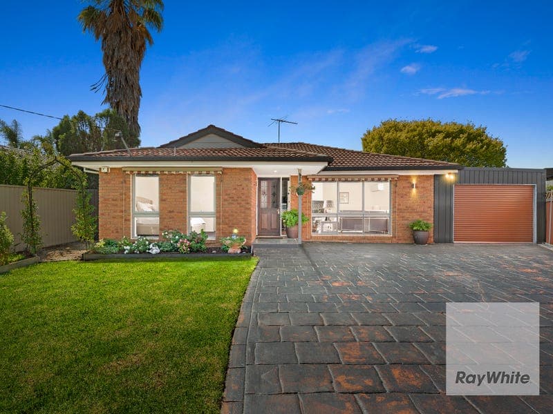 10 Carousel Court, Epping