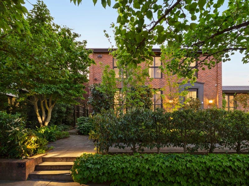 30 Monaro Road, Kooyong