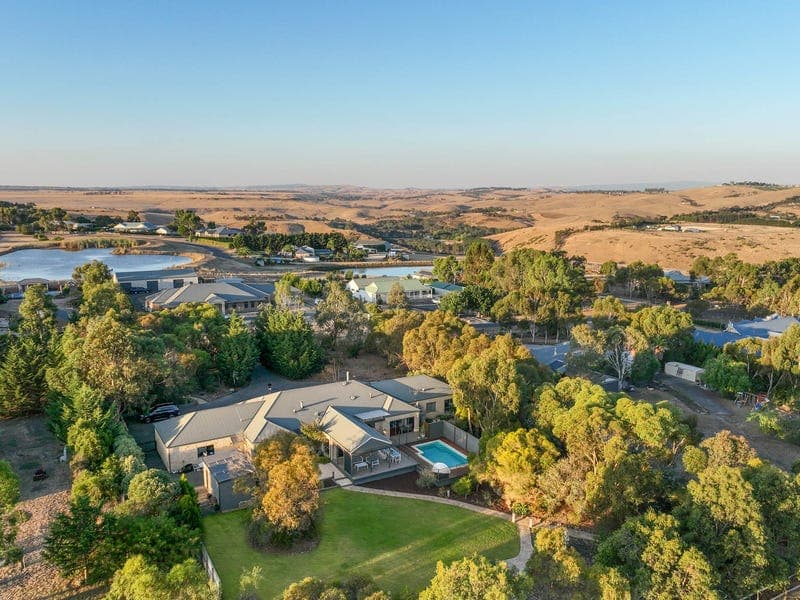 12 The Dress Circle, Oaklands Junction