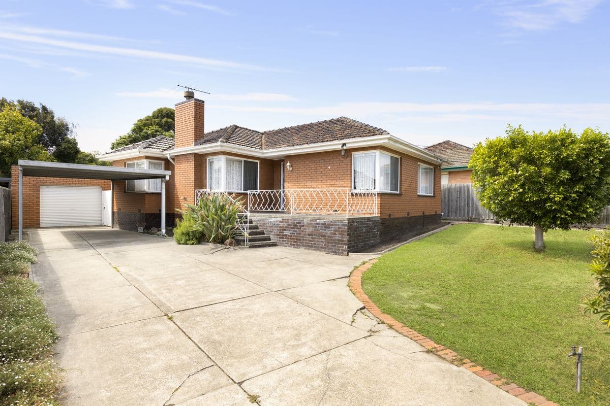 4 Green Avenue