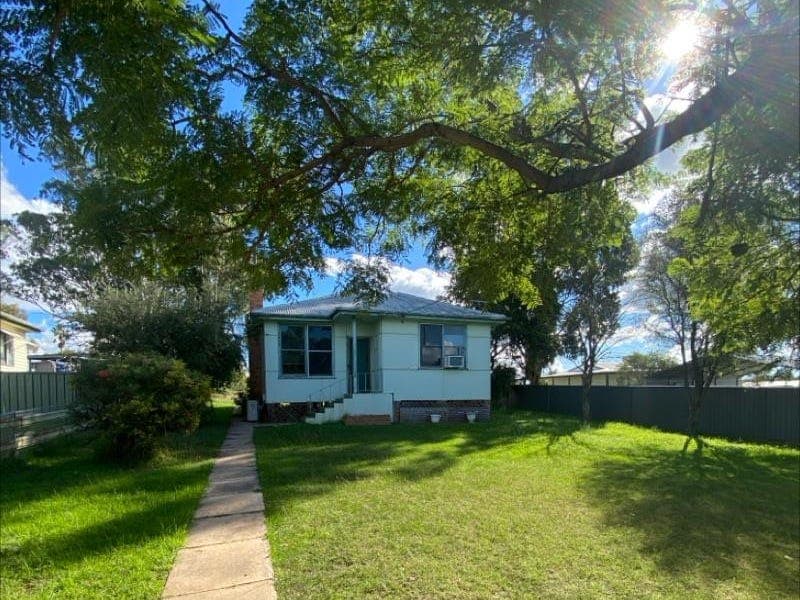 32 Wee Waa Street
