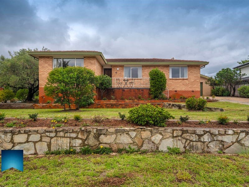 6 Charteris Crescent, Chifley
