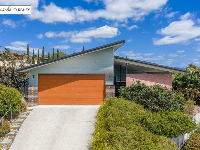 24 Millbank Way, Bega