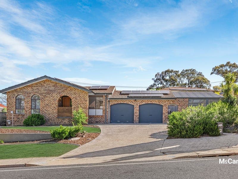 177 Newman-Morris Circuit, Oxley
