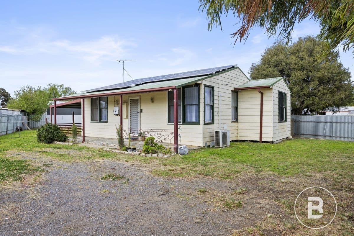 20 McLachlan Street