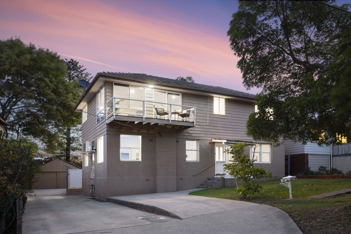 16 Kirra Road
